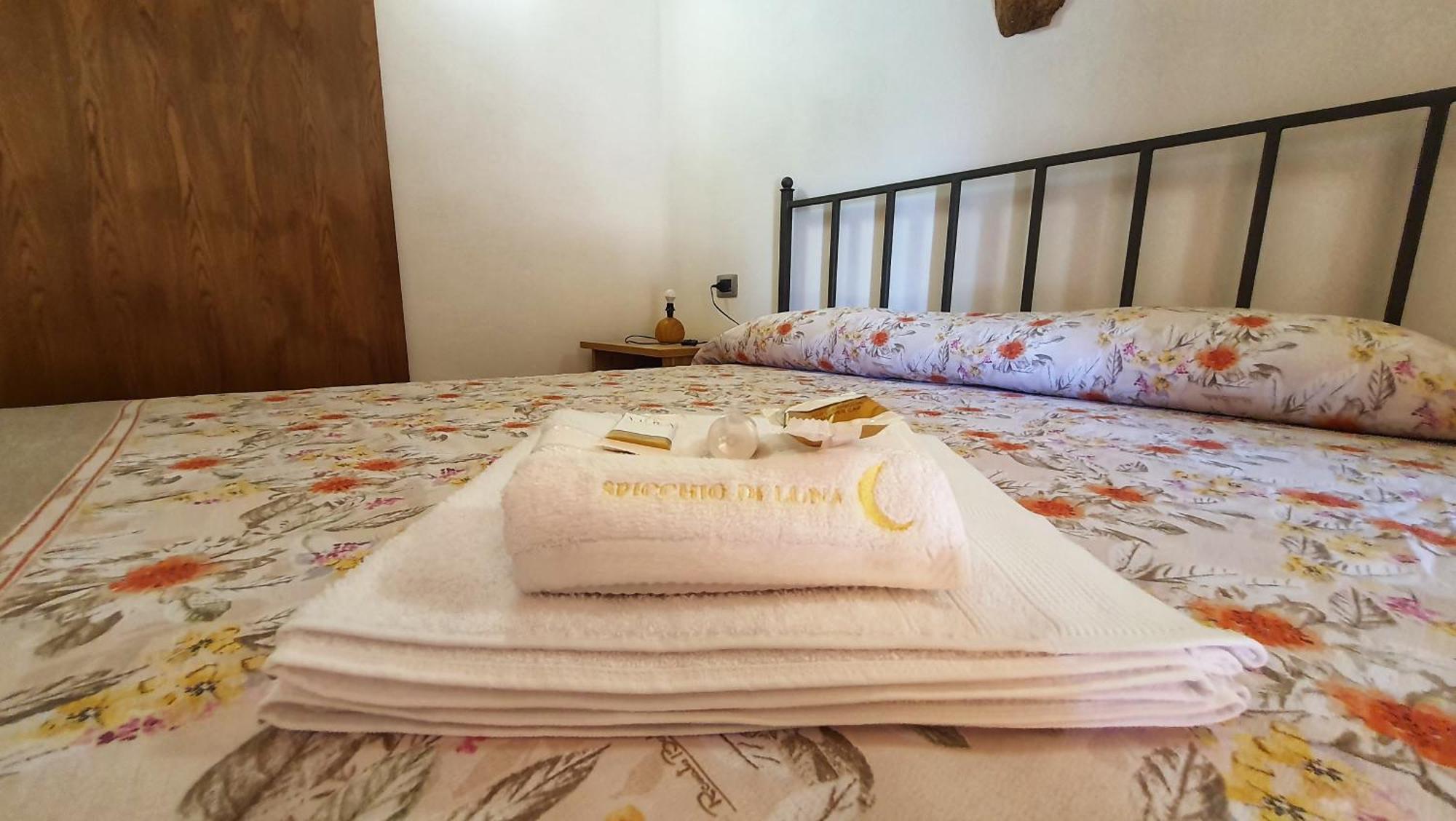 Spicchio Di Luna - Casa Vacanze Albiano Magra エクステリア 写真
